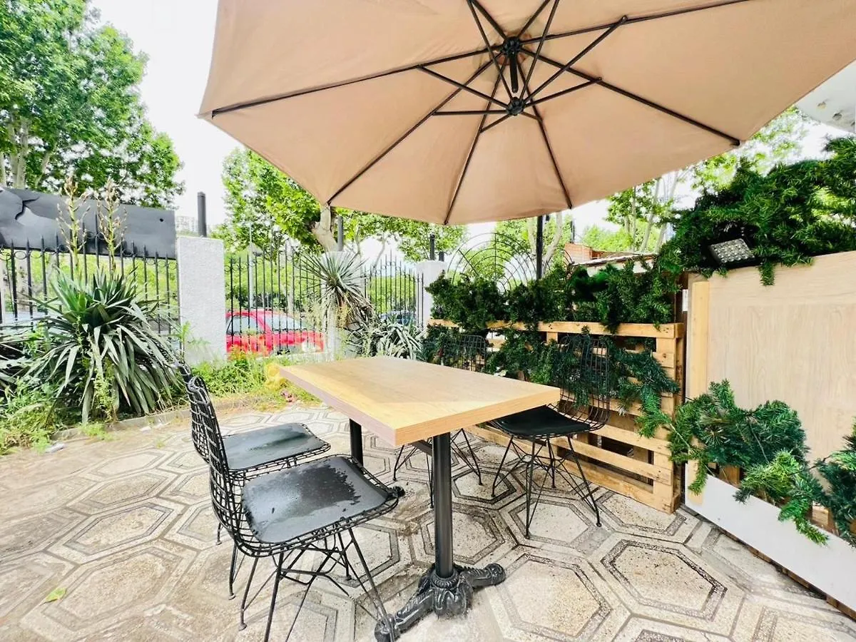 Tetri Share Point Hostel Tbilisi 0*,  Georgien